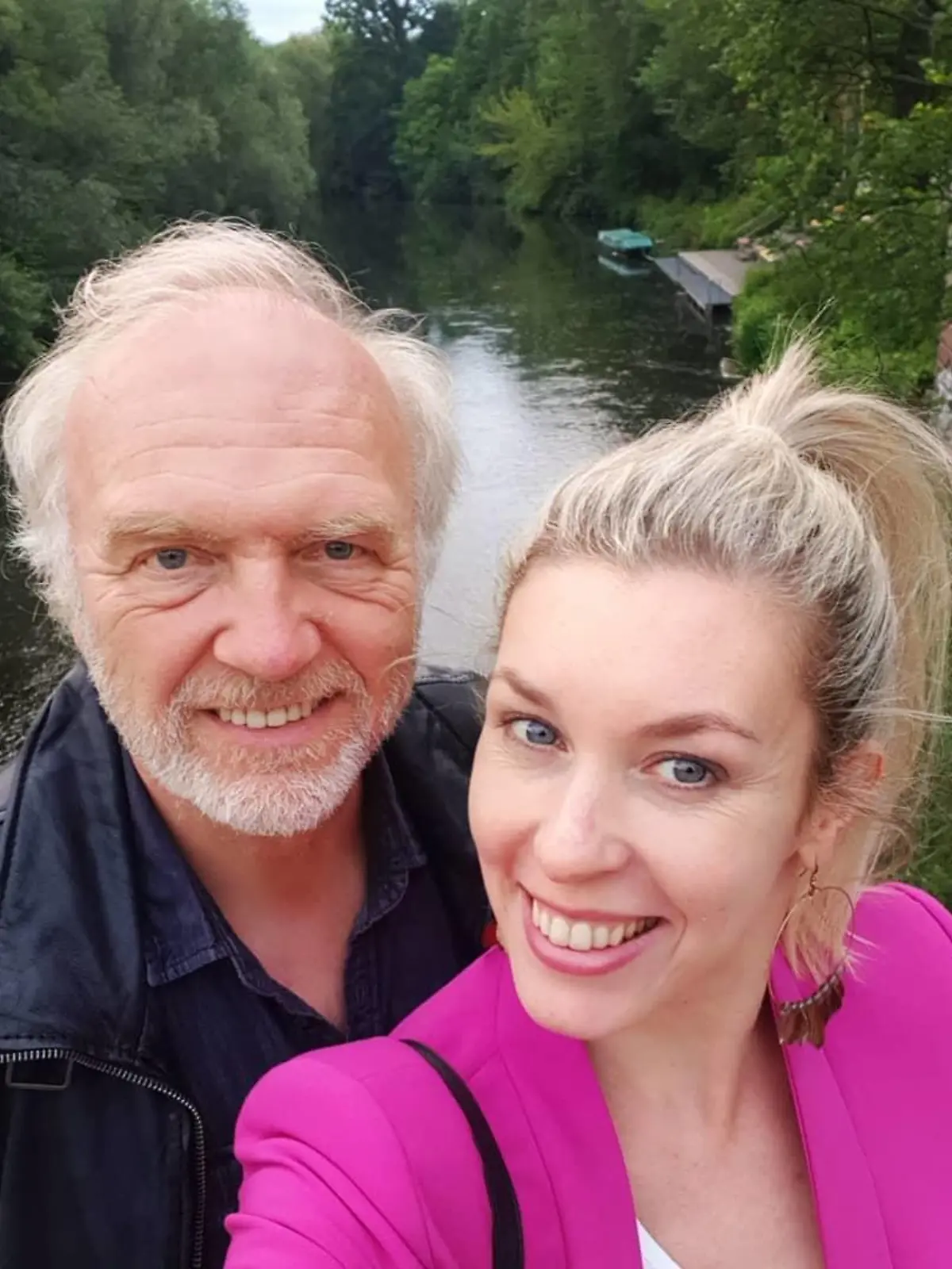 Roland Heitz und Janina Korn ziehen ins „Sommerhaus der Stars“ ein.