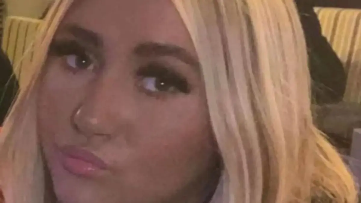 Kurz nach der Techno-Party stirbt Olivia bei sich zu Hause.