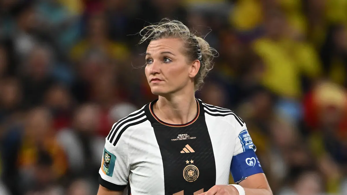 Fußball, Frauen: WM, Deutschland - Kolumbien, Vorrunde, Gruppe H, 2. Spieltag im Sydney Football Stadium, Deutschlands Alexandra Popp reagiert unzufrieden.