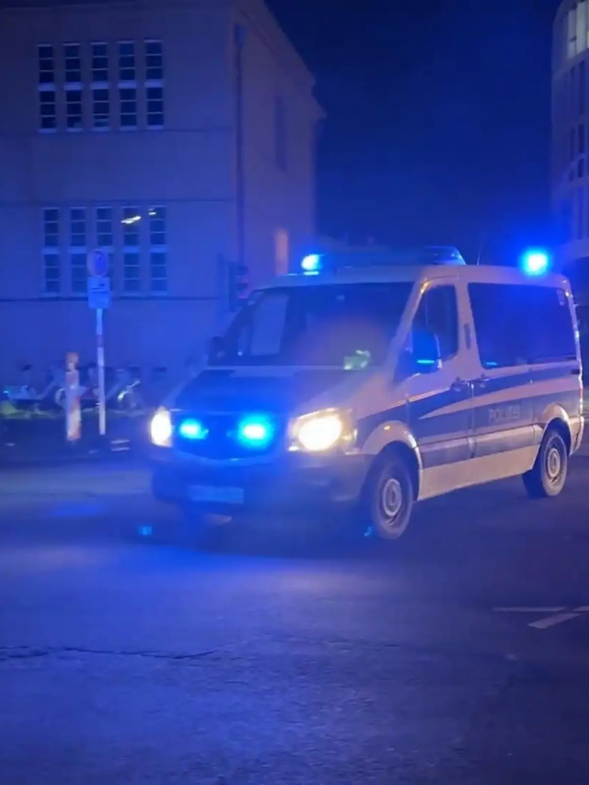 Bild zu: "Mann mit Messer in Köln"