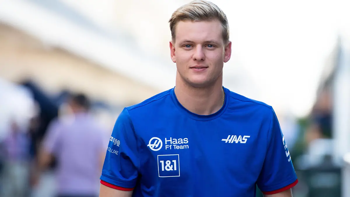  Mick Schumacher GER, Haas F1 Team 47 im Fahrerlager, USA, Formel 1 Grand Prix der USA, Circuit of the Americas Austin, Mediaday, 20.10.2022 USA, Formel 1 Grand Prix der USA, Circuit of the Americas Austin, Mediaday, 20.10.2022 Austin *** Mick Schumacher GER, Haas F1 Team 47 in the paddock, USA, Formula 1 Grand Prix of the USA, Circuit of the Americas Austin, Mediaday, 20 10 2022 USA, Formula 1 Grand Prix of the USA, Circuit of the Americas Austin, Mediaday, 20 10 2022 Austin Copyright: xEibner/Memmlerx EP_MMR