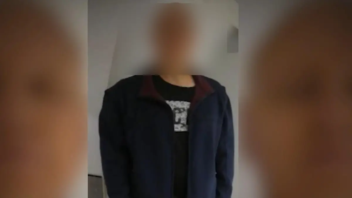 Schon seit mehr als fünf Wochen ist er auf der Flucht. Der verurteilte Mörder Aleksandr Perepelenko (43) entkam bei einem bewachten Freigang, seitdem wendet er sich immer wieder an die Presse. Jetzt hat er plötzlich bei RTL-Reporter Emilio Nigrelli angerufen.