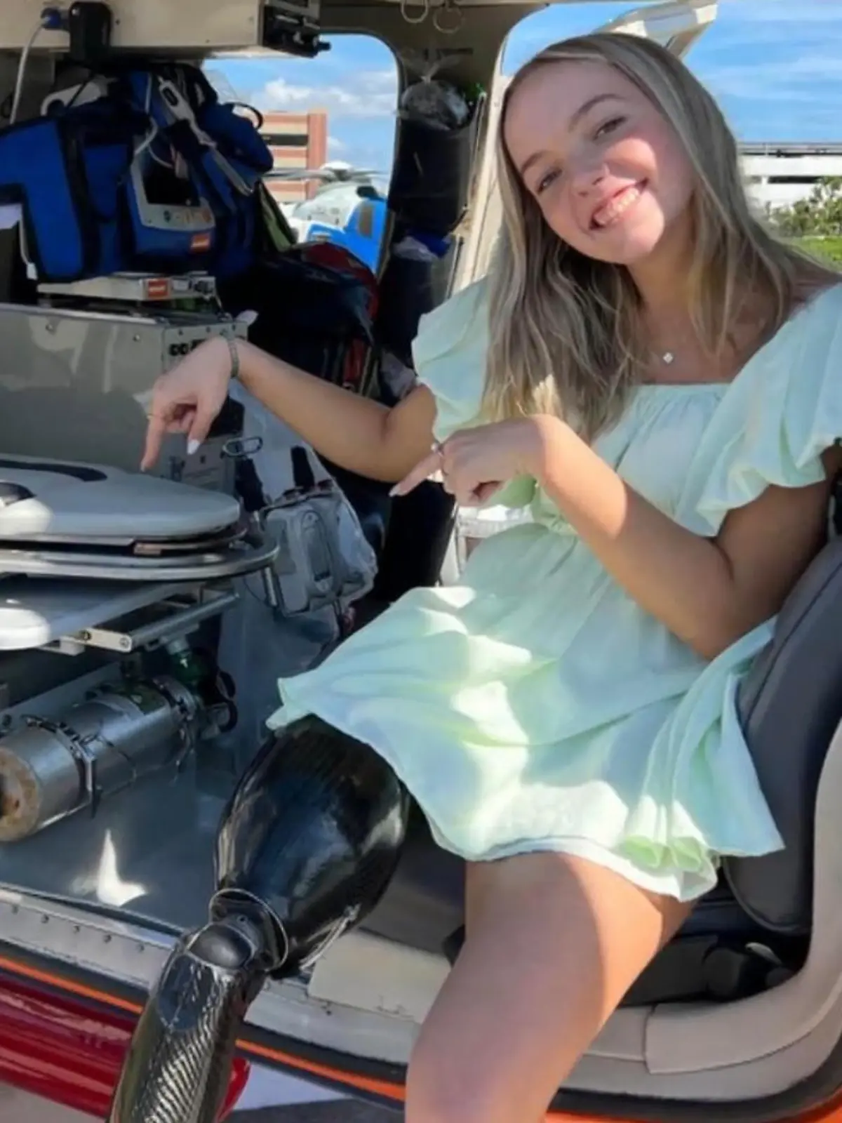 In Florida wurde Addison Bethea von einem drei Meter großen Hai ein Bein abgebissen. Ihr Bruder konnte sie in letzter Sekunde retten. Nach nur vier Monaten kämpft sich die 17-Jährige zurück ins Leben. Ihre Familie teilt die Fortschritte, die die Teenagerin macht, in den sozialen Netzwerken.