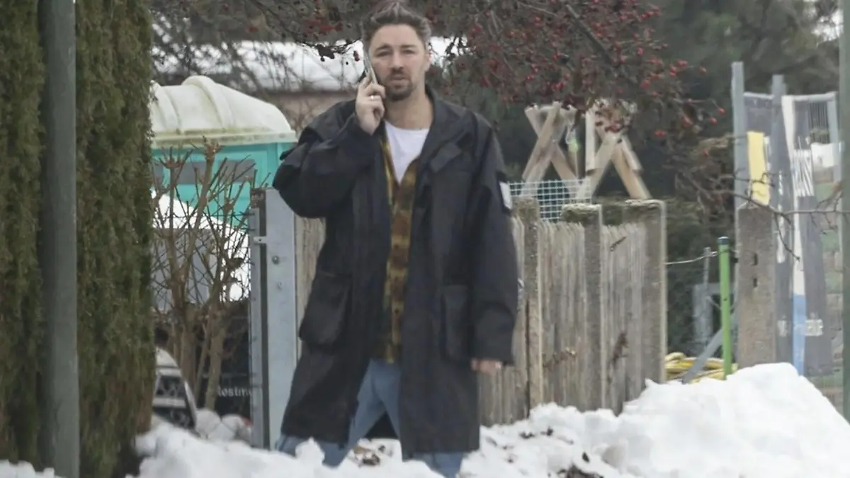 Gil Ofarim nach Lügen-Skandal mit neuer Frisur abgelichtet Neustart mit neuem Look?