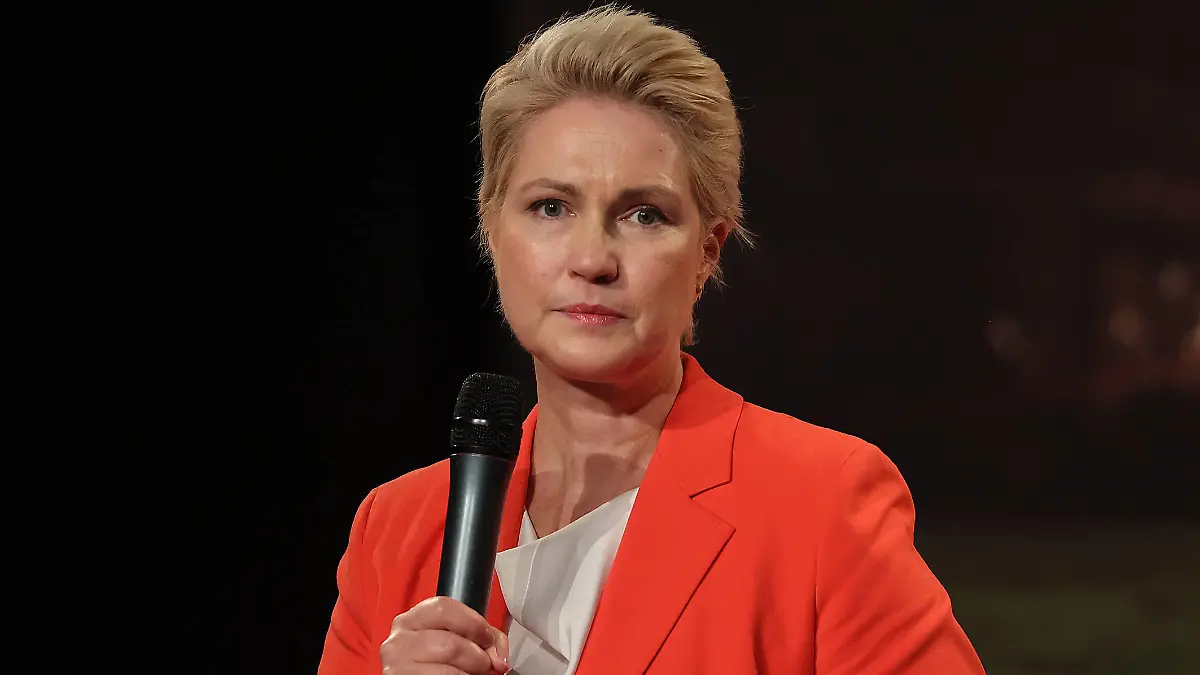  Manuela Schwesig SPD, Misterpraesidentin Mecklenburg Vorpommern Braunschweig *** Manuela Schwesig SPD , Misterpraesidentin Mecklenburg Vorpommern Braunschweig