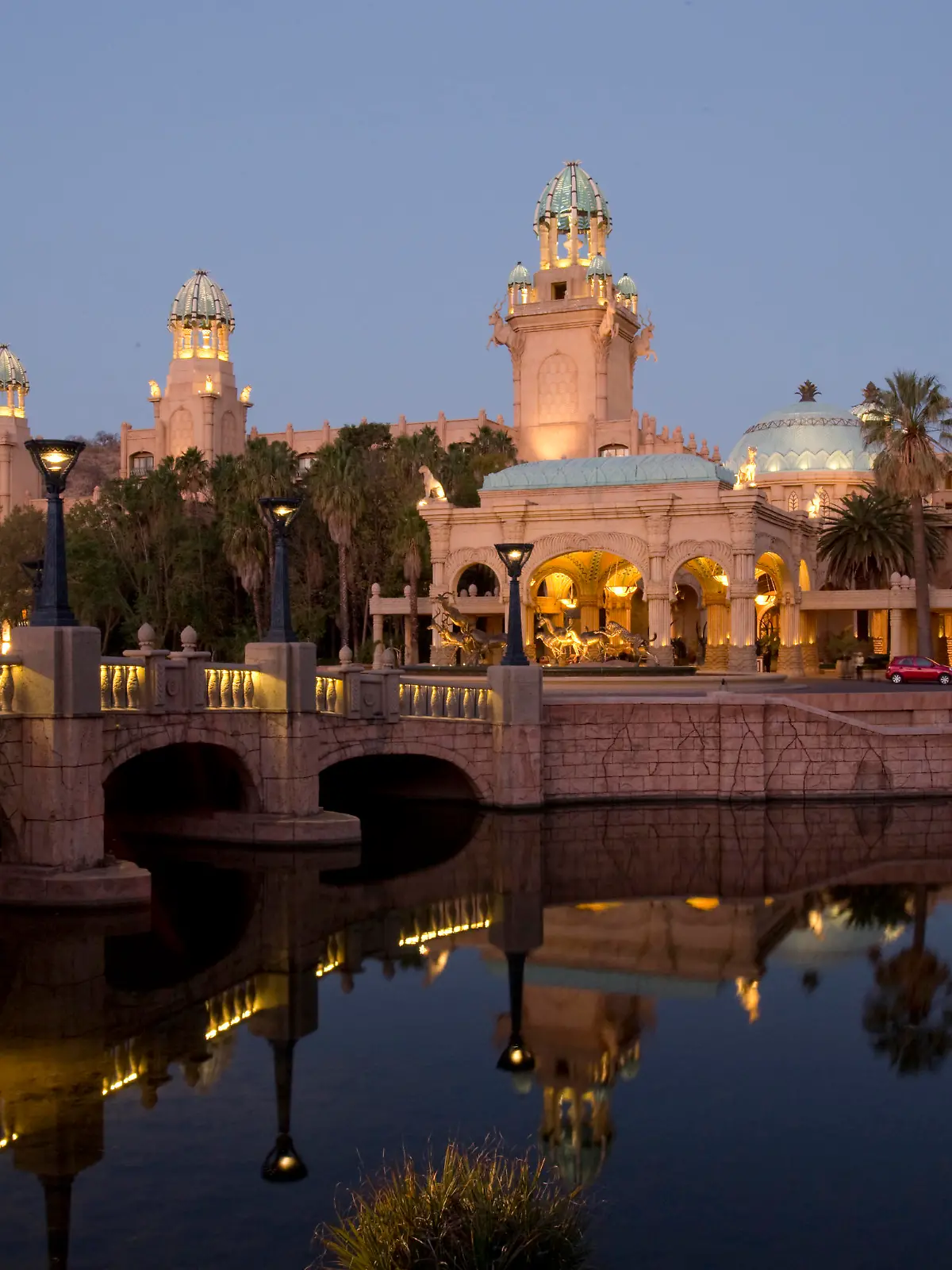 Sun City: Luxushotel "The Palace of the Lost City", Suedafrika