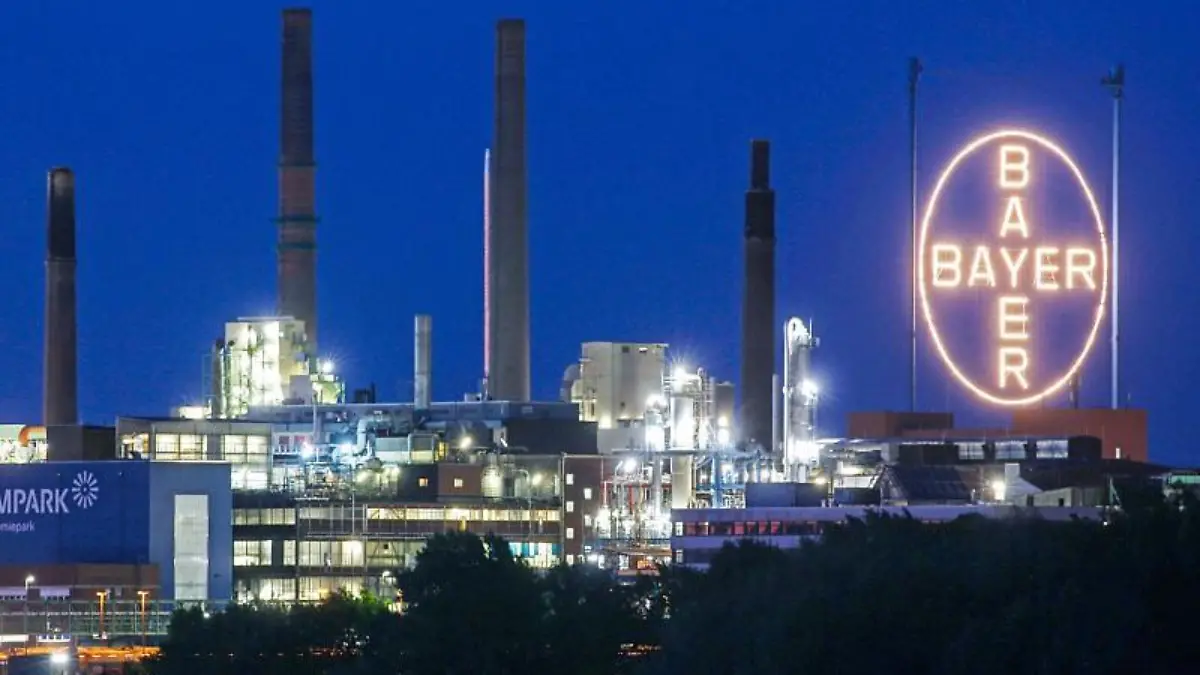 Bayer - Werk in Leverkusen