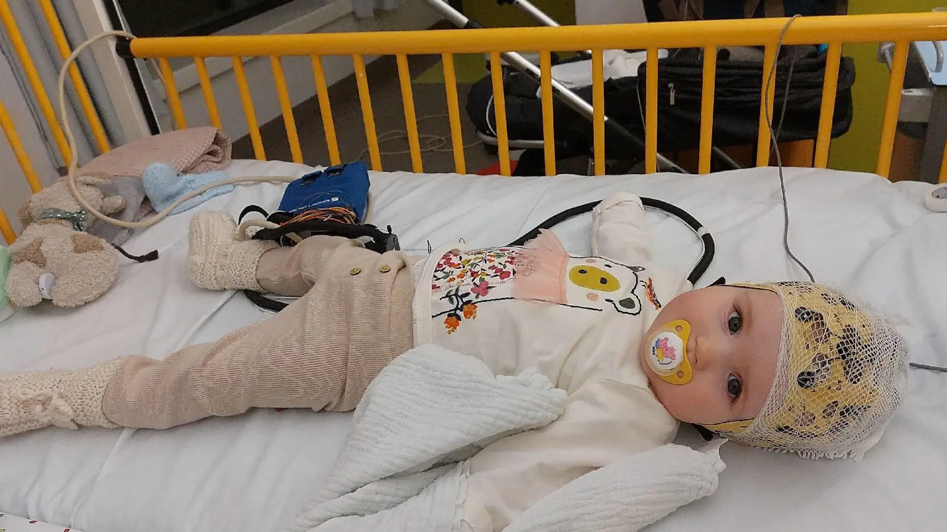 Seit der Diagnose, muss Charlotte ständig untersucht werden.