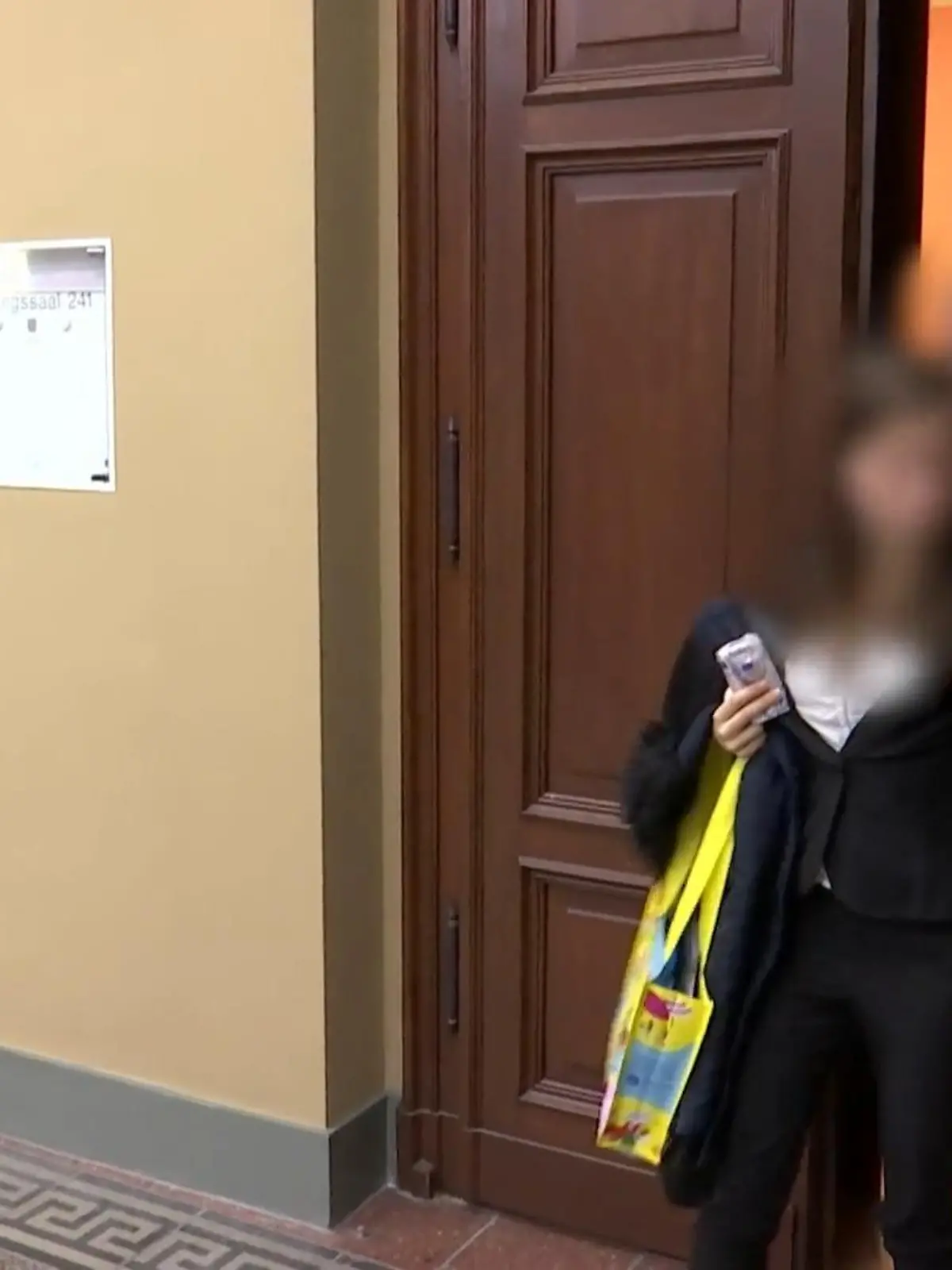 Bild zu: "Ronny H. steht wegen Stalking seiner Ex-Freundin vor Gericht"