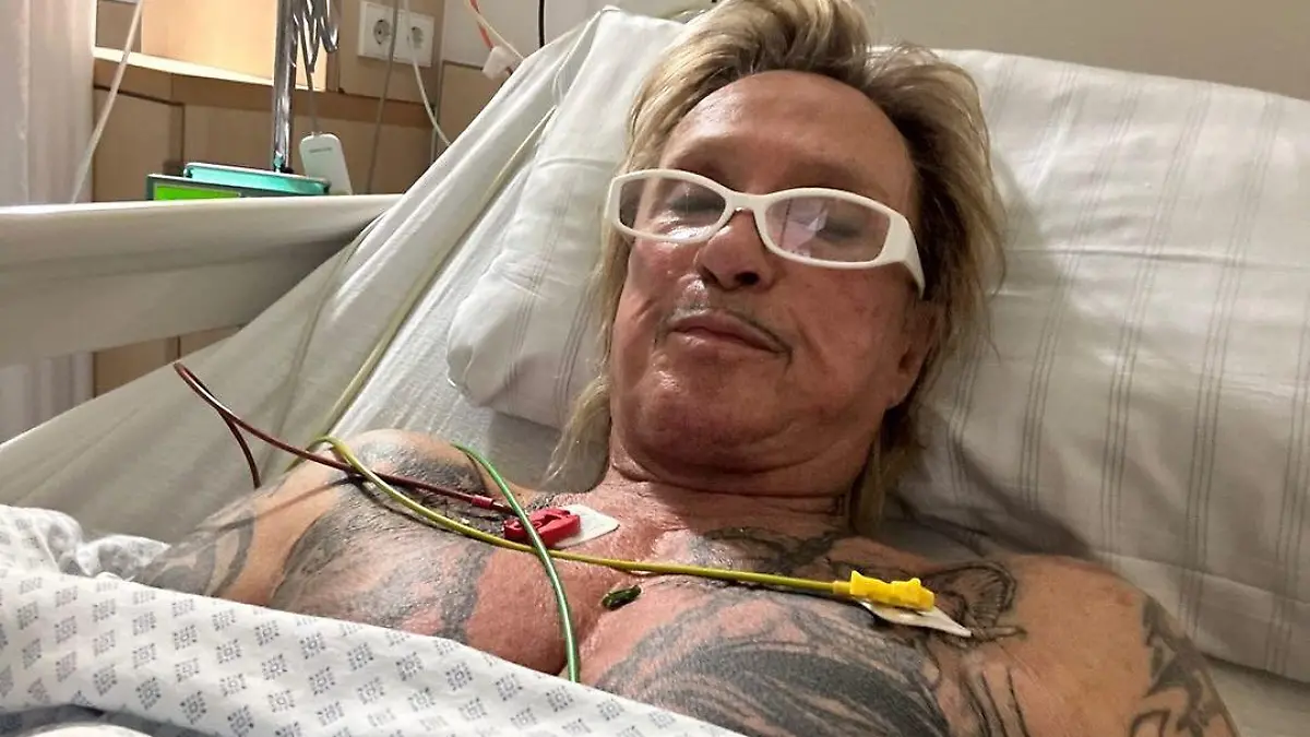 Bert Wollersheim im Krankenhausbett.
