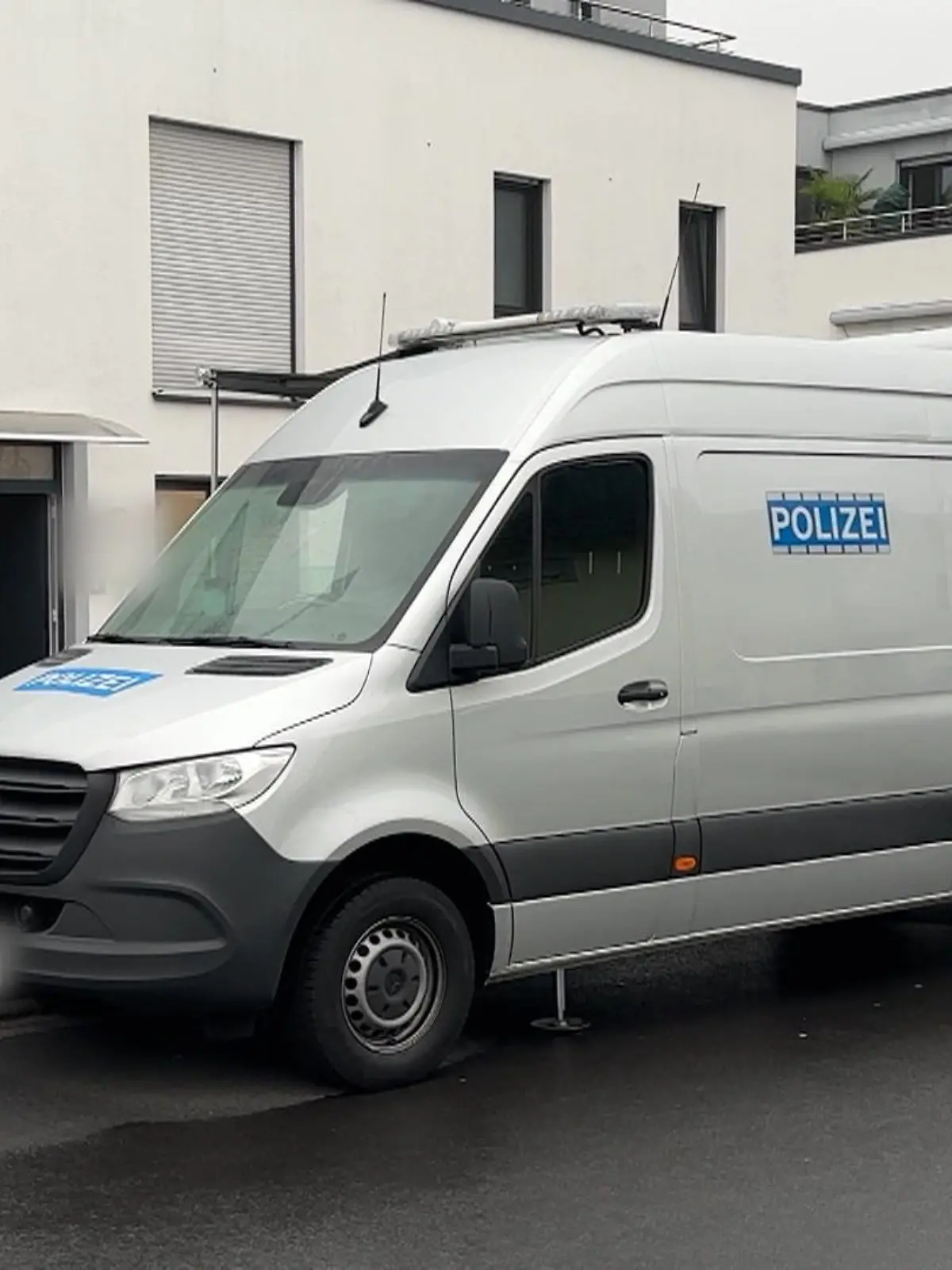 Bild zu: "Drei Haftbefehle vollstreckt"