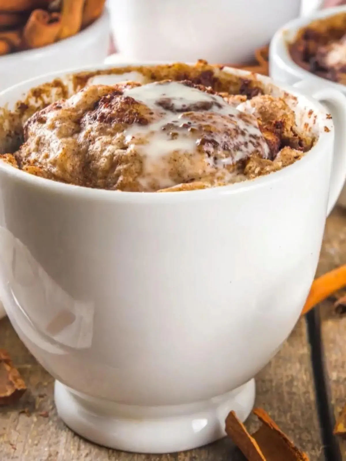 Bild zu: "Schnelle Zimtschnecke aus der Tasse"