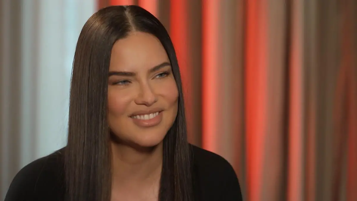 Adriana Lima spürt öffentlichen Druck, jung auszusehen Talk mit Frauke Ludowig