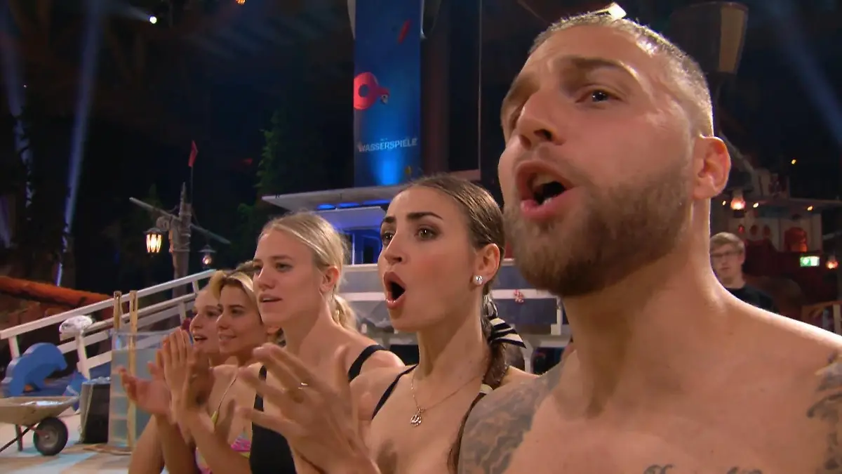 Die "RTL Wasserspiele" verlangen den Kandidaten bis zum Finale alles ab! Lola Weippert, Hanna Sökeland, Larissa Marolt, Ekaterina Leonova und Filip Pavlovic feuern ihre Kollegen an
