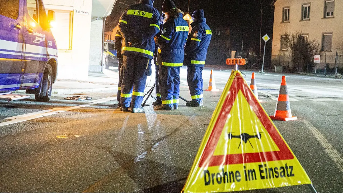 Einsatzkräfte suchen nach Mädchen