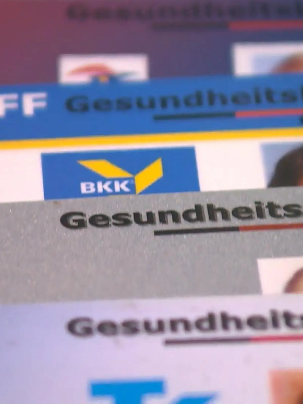 Bild zu: "Diese Krankenkassen sind aktuell am günstigsten"