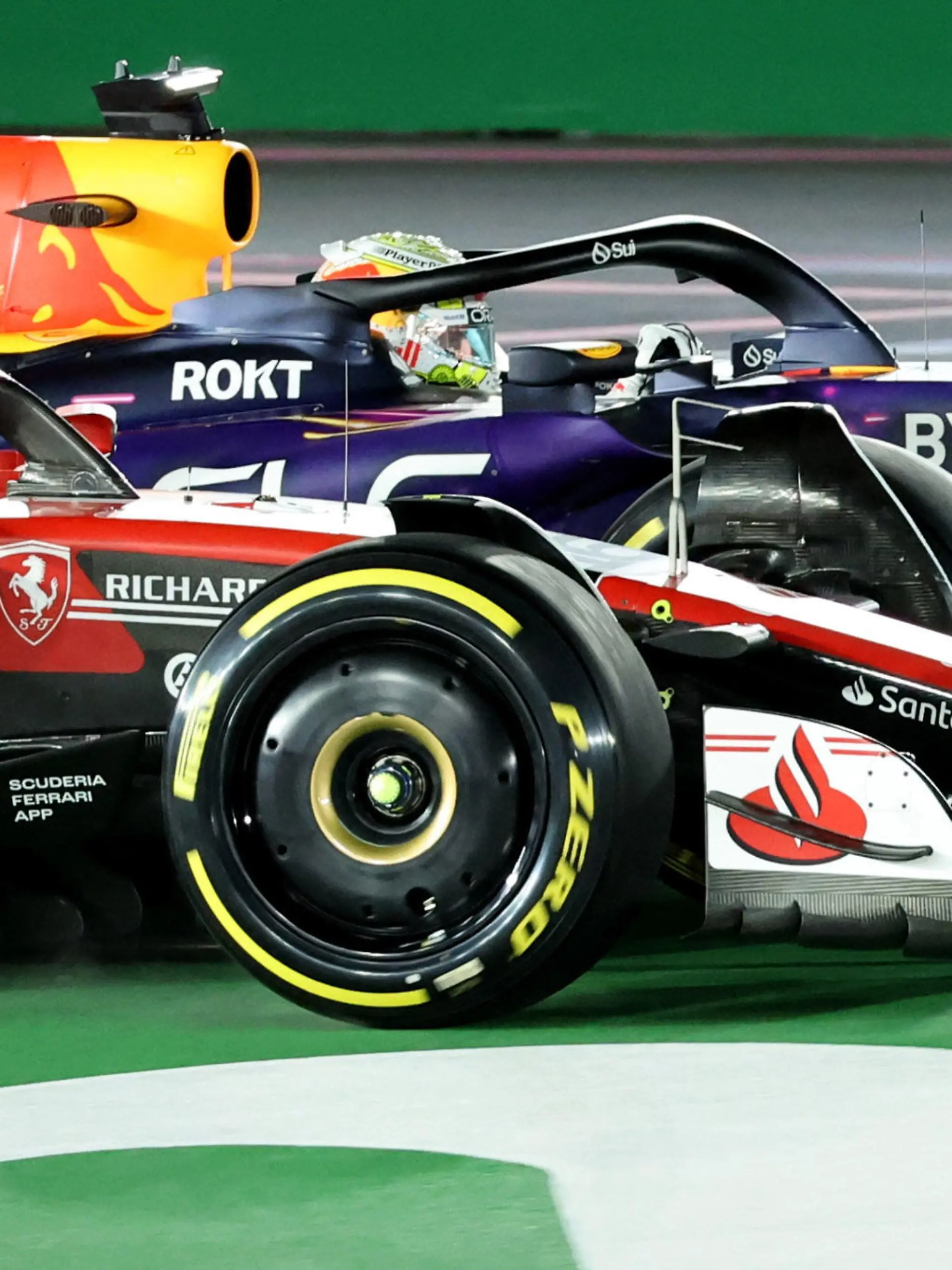 Formula One F1 - Las Vegas Grand Prix - Las Vegas Strip Circuit, Las Vegas, Nevada, U.S - November 18, 2023 Red Bull's Max Verstappen and Ferrari's Charles Leclerc in action during the race REUTERS/Mike Blake