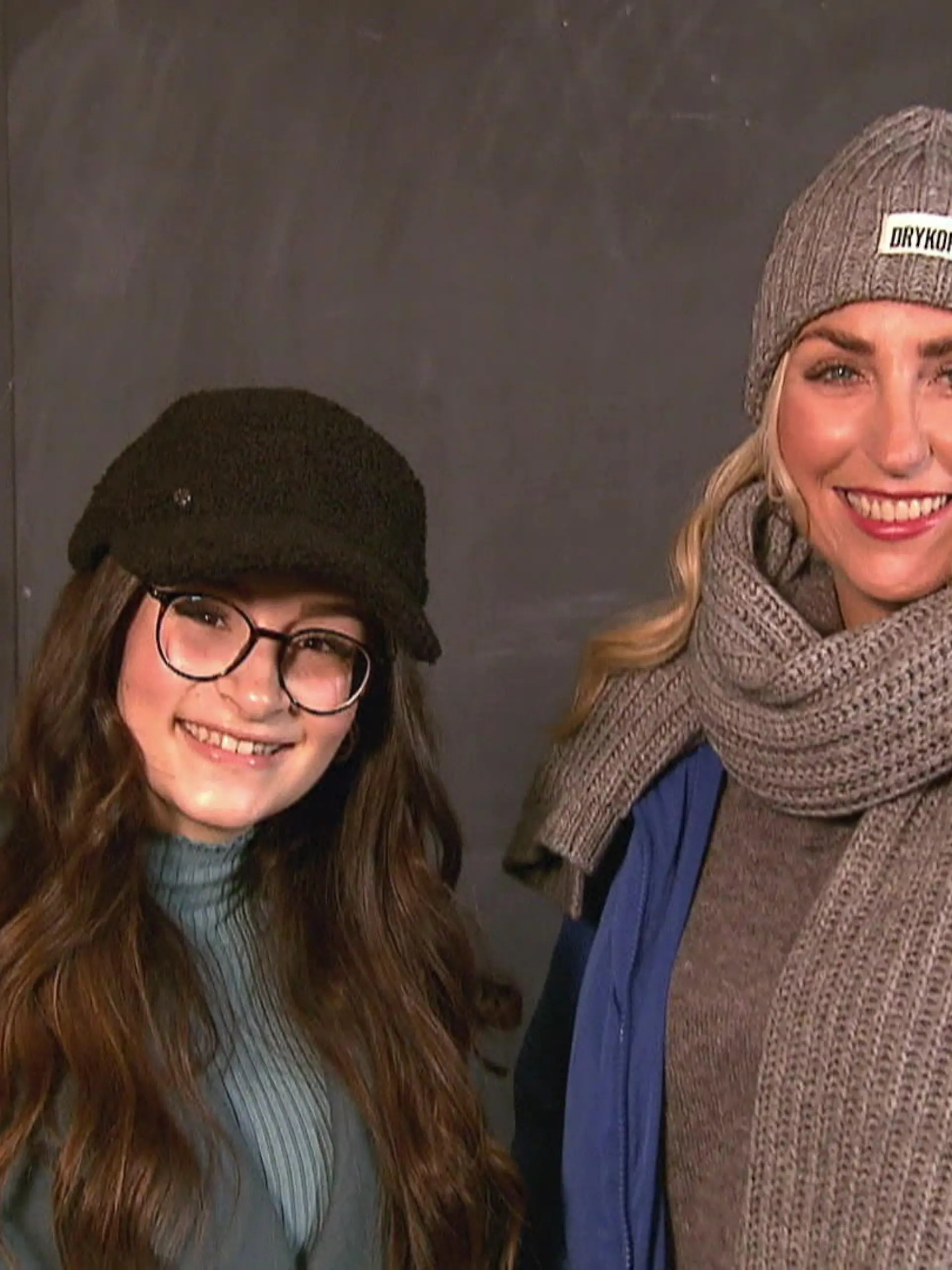 Neue Winter-Trends! Alle denken gerade nur an Weihnachten, doch auch danach geht der Winter noch weiter und auch dann wollen wir gut angezogen sein. Was wir tragen sollten und wie wir unsere Mode kombinieren verrät Modeexpertin Cindy Kreißmann im Video.