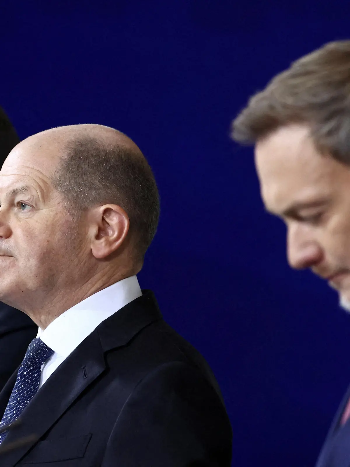 German Chancellor Olaf Scholz, Finance Minister Christian Lindner, and Economy and Climate Minister Robert Habeck present the 2024 budget in Berlin, Germany, December 13, 2023. REUTERS/Liesa Johannssen     TPX IMAGES OF THE DAY