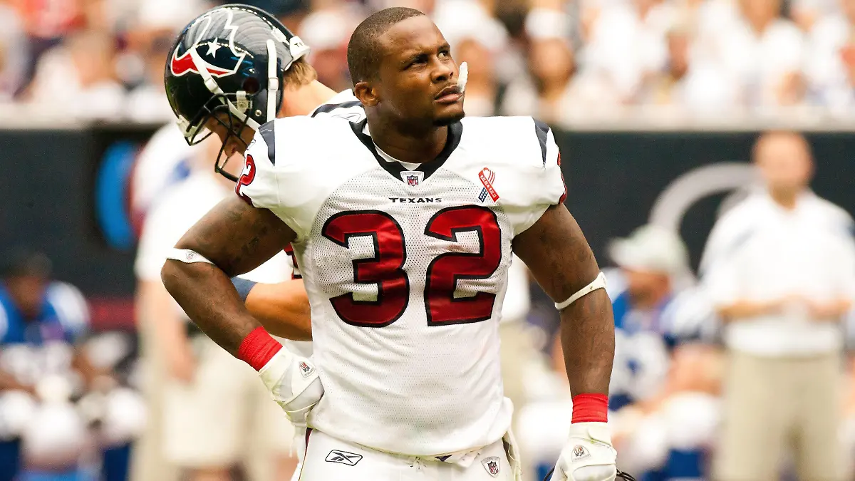 Sept. 11, 2011 - Houston, Texas, U.S - Houston Texans running back Derrick Ward (32) walking off the field. Houston Texans defeated the Indianapolis Colts 34-7 at Reliant Stadium in Houston, TX. NFL American Football Herren USA 2011 - September 11 - Indianapolis Colts at Houston Texans  - ZUMAq99