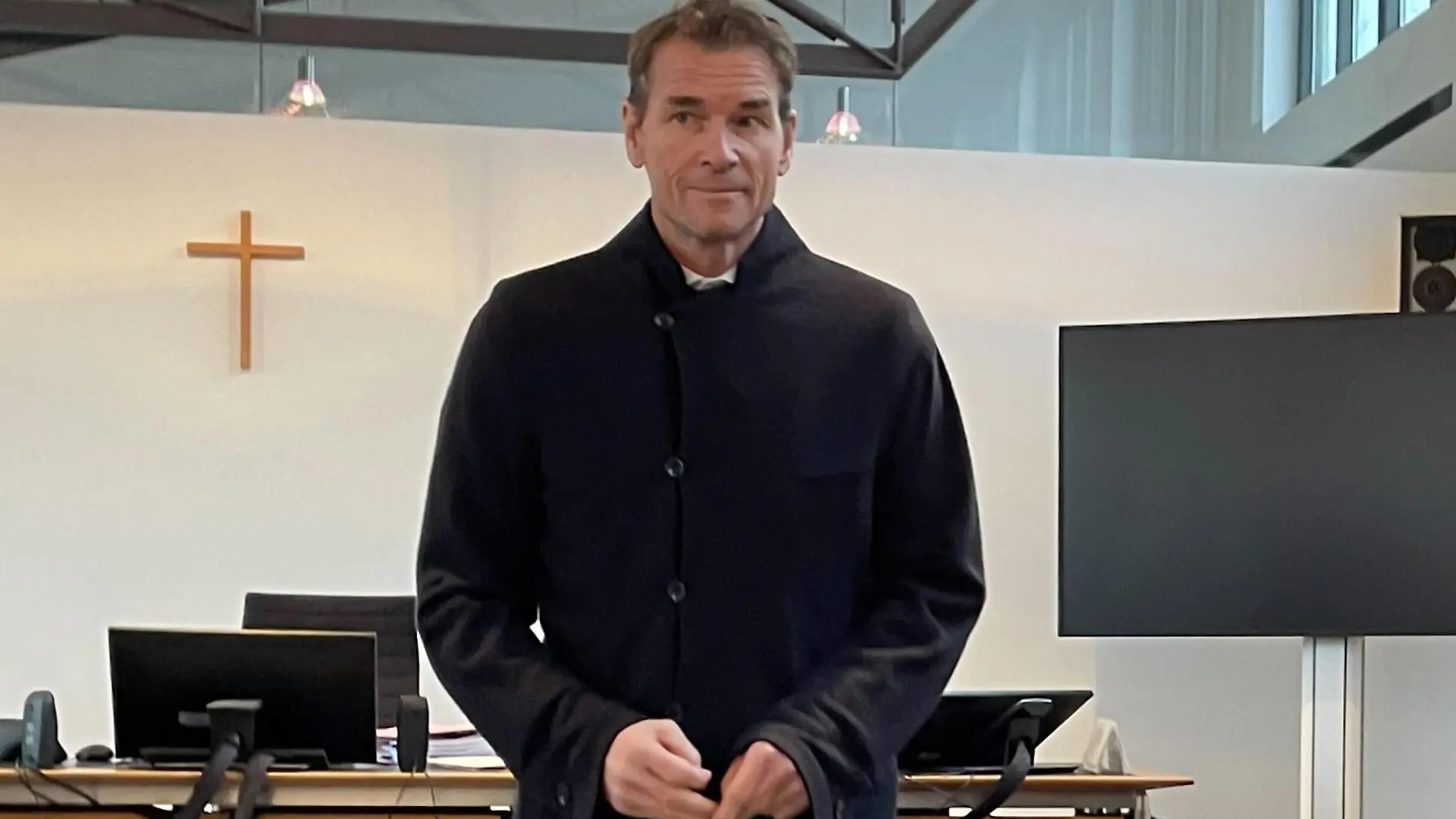 Ex-Nationaltorwart Jens Lehmann steht kurz vor Weihnachten 2022 vor Gericht.