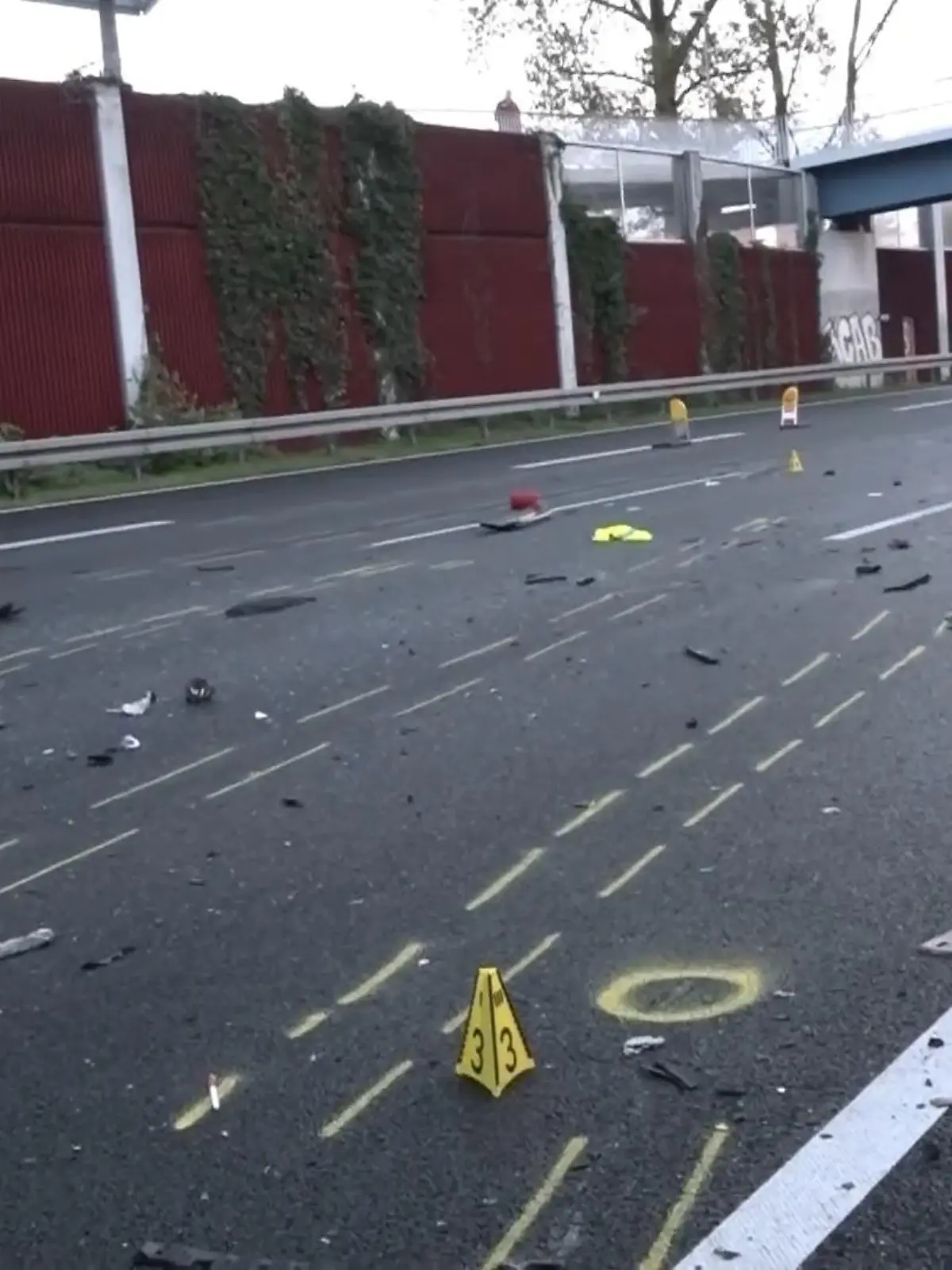 Bild zu: "Zwei Menschen sterben auf der A40"