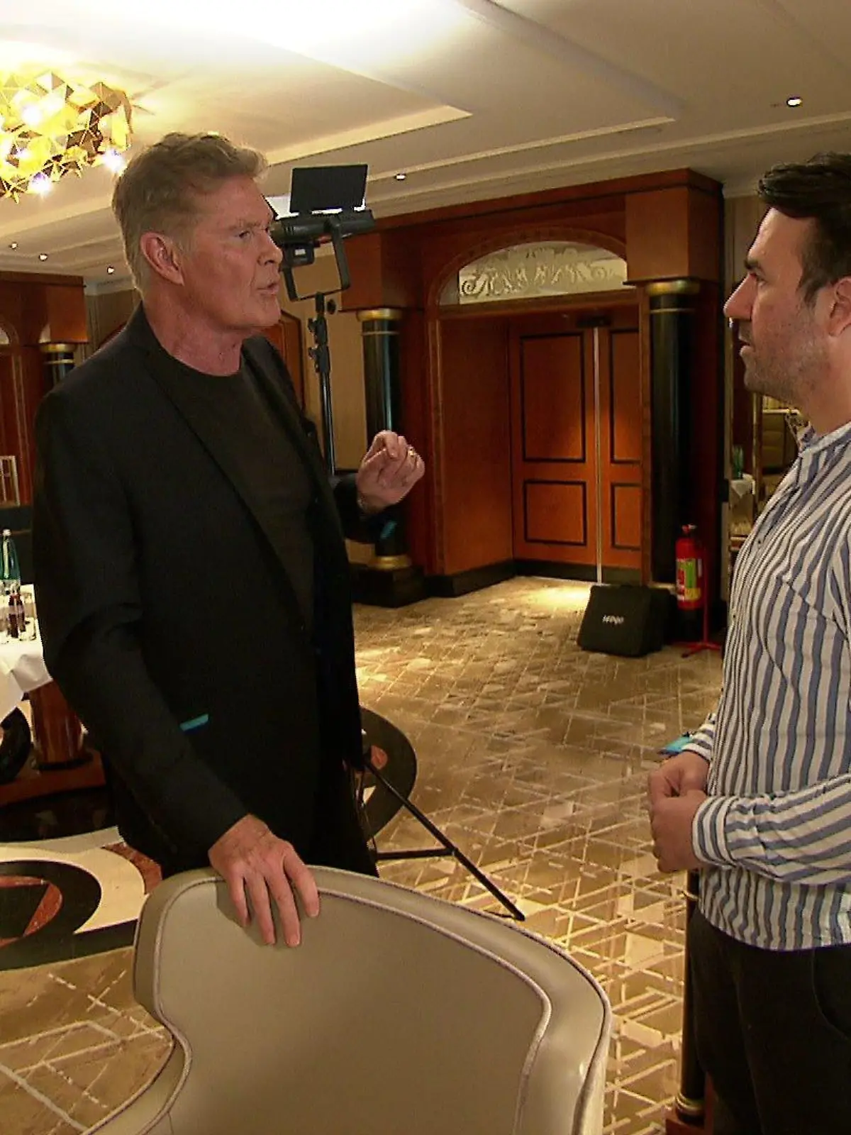 Unser RTL-Reporter traf David Hasselhoff im Atlantic Hotel zu einem Interview.