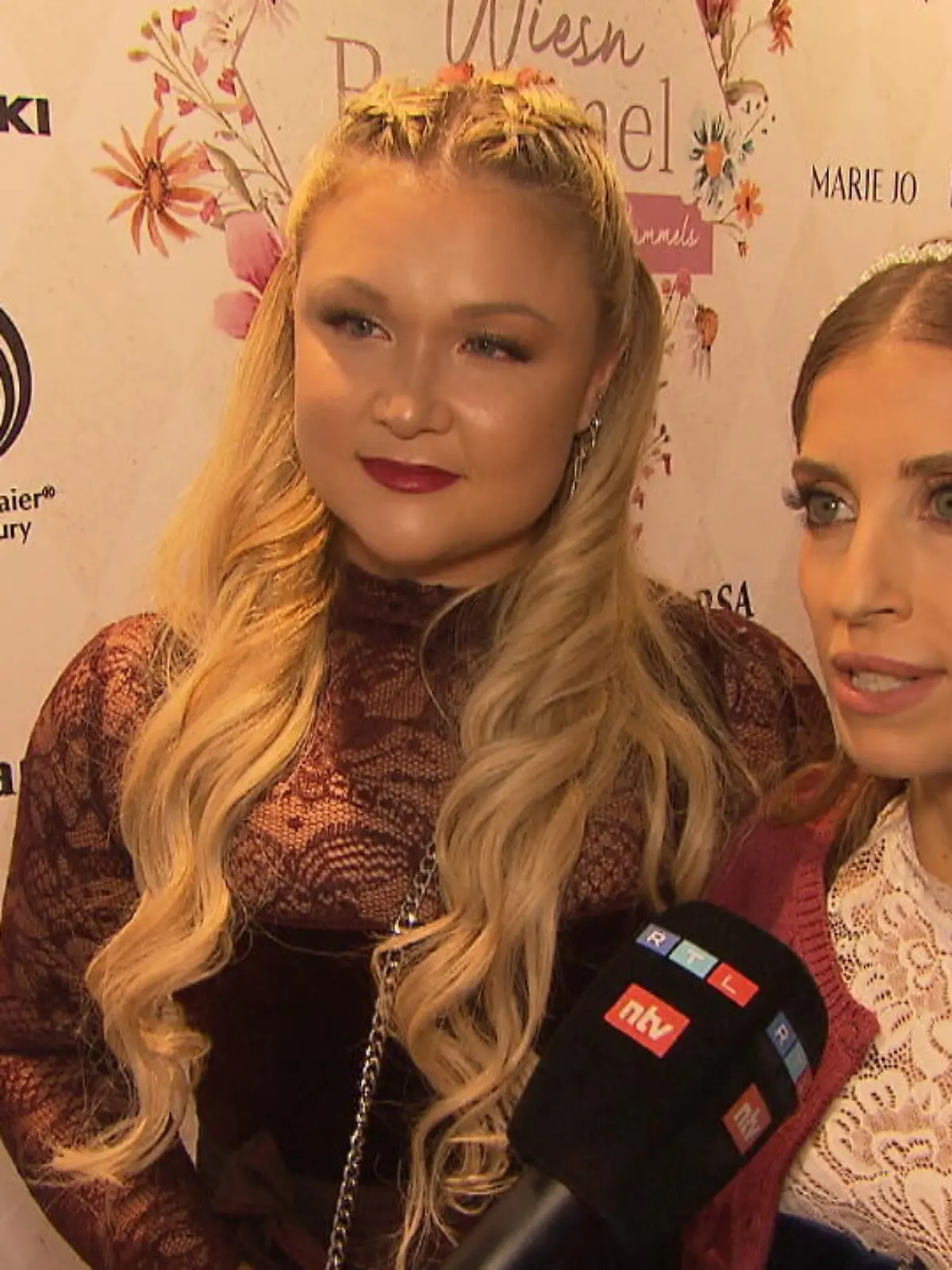 Bild zu: "Darum verstehen sich Cathy Hummels und Sophia Thiel so gut"