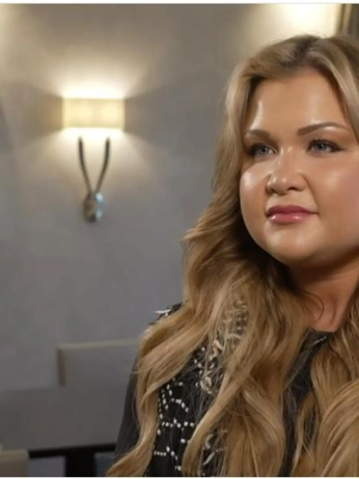 Sophia Thiel im RTL-Interview: „Weihnachten war für mich immer die schwierigste Zeit des Jahres“