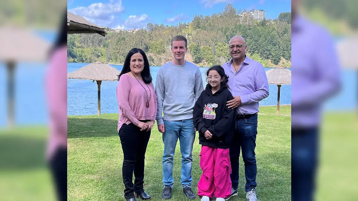 Moritz Rathberger besucht Javiera Riquelme und ihre Familie in Chile.