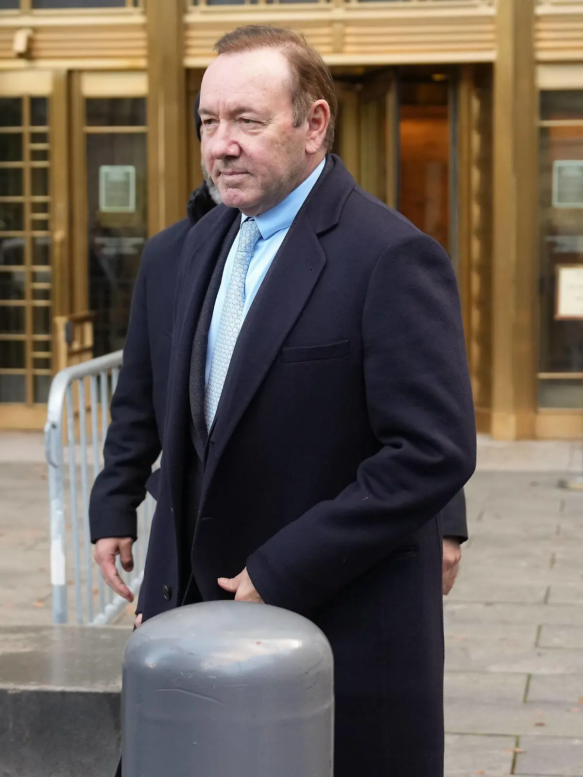 Actor Kevin Spacey Appears In Federal Court To Answer Sexual Assault Allegations NEW YORK, NEW YORK - OCTOBER 17: Actor Kevin Spacey leaves the US District Courthouse on October 17, 2022 in New York City. Kevin Spaceys trial began last week with jury selection after allegations of alleged sexual misconduct surfaced in 2017 by actor Anthony Rapp. New York City United States PUBLICATIONxNOTxINxFRA Copyright: xJohnxNacionx originalFilename: nacion-actorkev221018_npqhm.jpg 