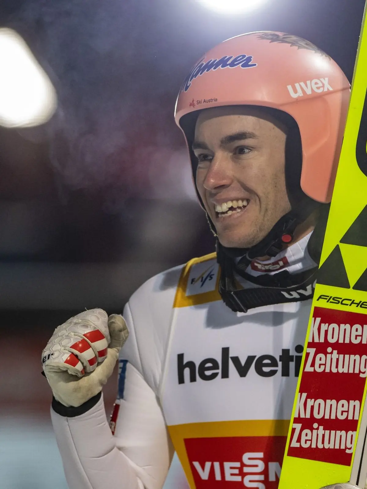 Stefan Kraft aus Österreich freut sich.