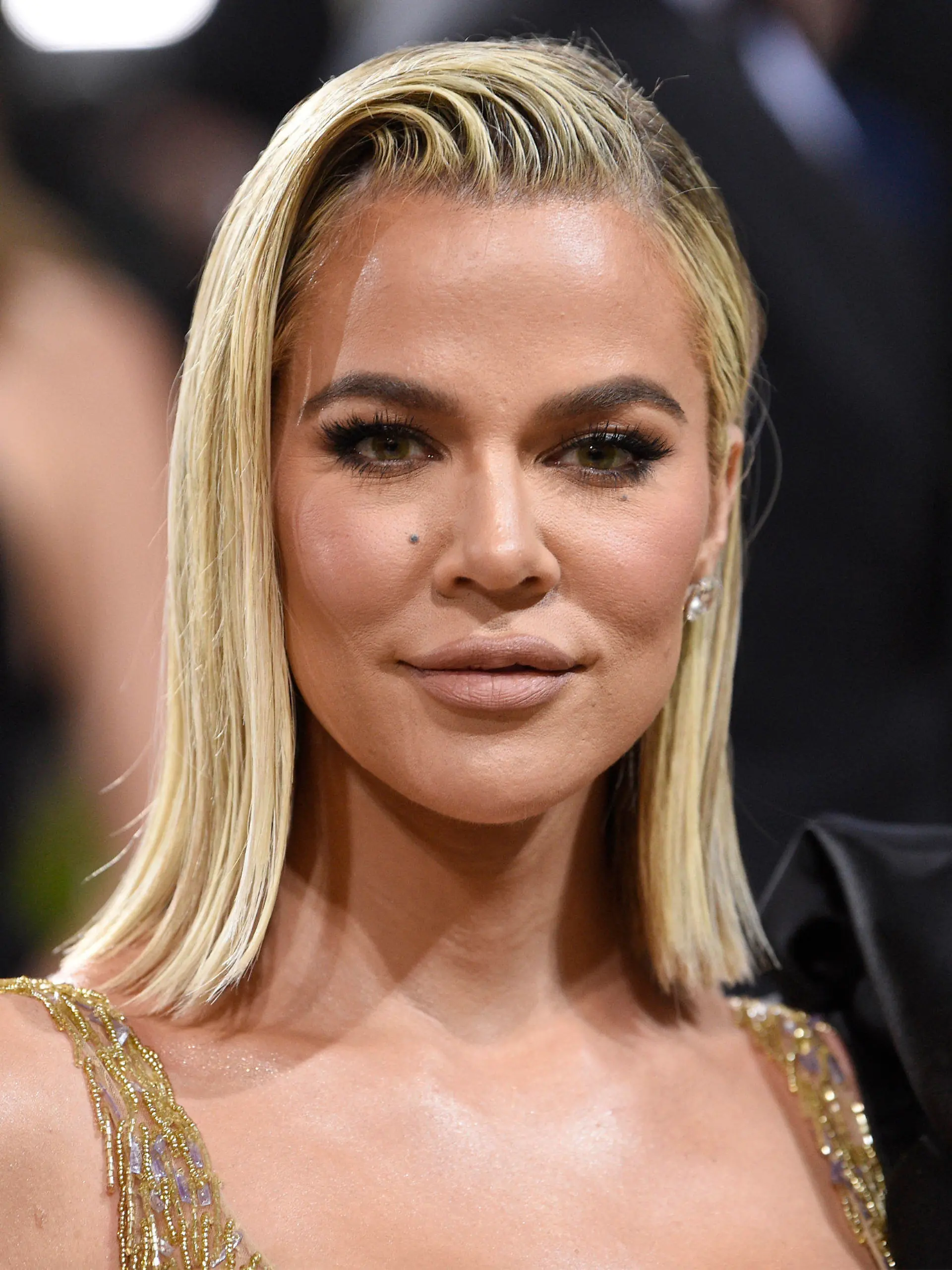 ARCHIV - 02.05.2022, USA, New York: Khloe Kardashian kommt zur Benefizgala des Costume Institute des Metropolitan Museum of Art anlässlich der Eröffnung der Ausstellung «In America: An Anthology of Fashion». (zu dpa: "Khloé Kardashian ließ Tumor aus Gesicht entfernen - «Hatte Glück»") Foto: Evan Agostini/Invision/AP/dpa +++ dpa-Bildfunk +++