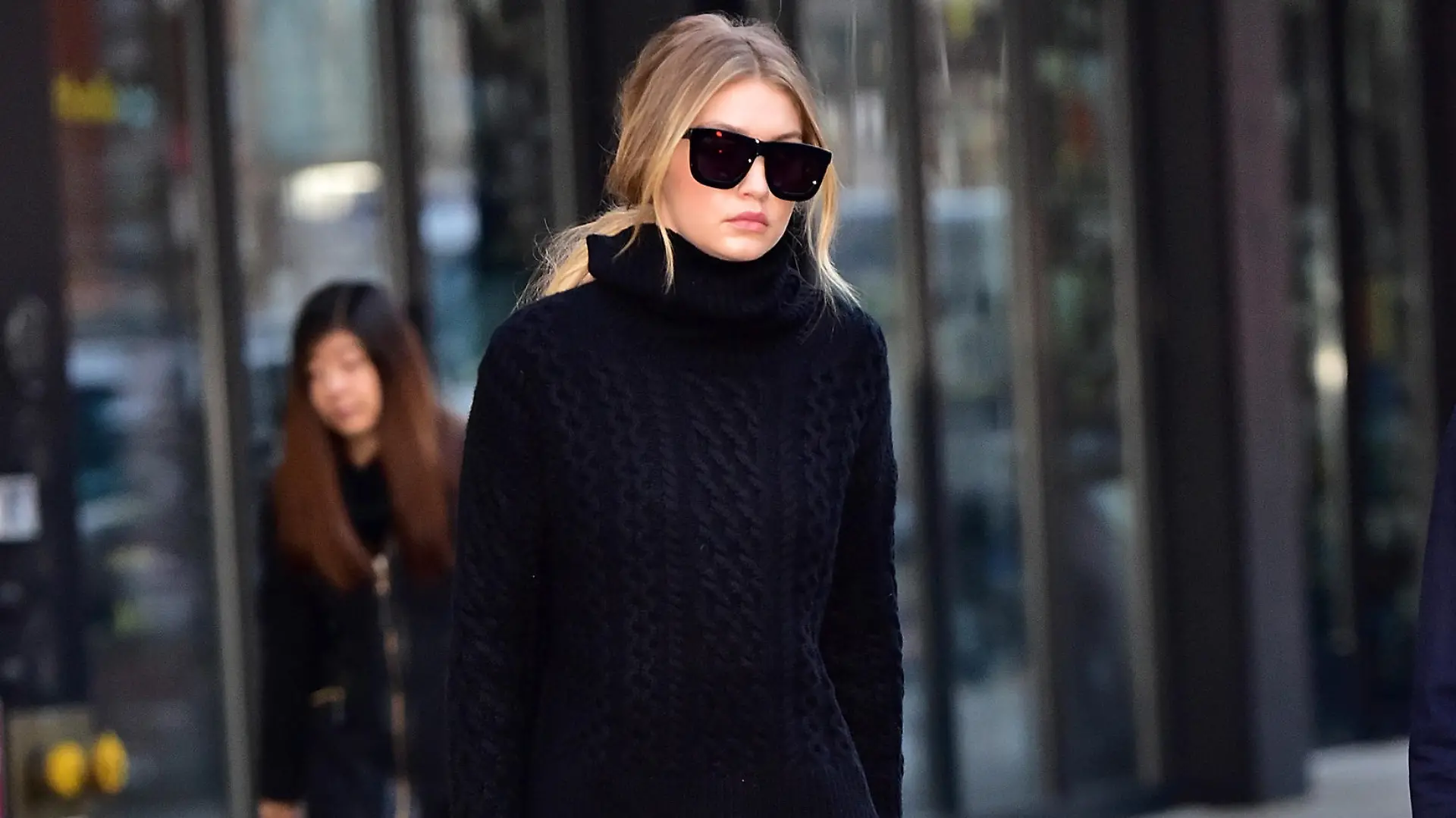 NEW YORK, NY - DECEMBER 08: Gigi Hadid seen on the streets of Manhattan on December 8, 2015 in New York City. (Photo by James Devaney/GC Images)