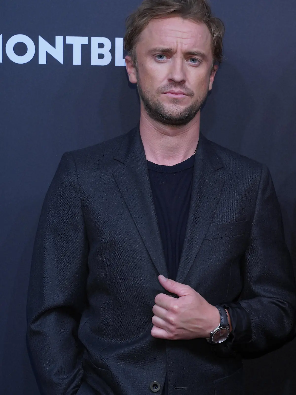 ARCHIV - 15.09.2021, Berlin: Der Schauspieler Tom Felton kommt zum Montblanc UltraBlack Collection Launch. (zu dpa "«Harry Potter»-Star Tom Felton berichtet von Beinahe-Umhang-Unfall") Foto: Jörg Carstensen/dpa +++ dpa-Bildfunk +++