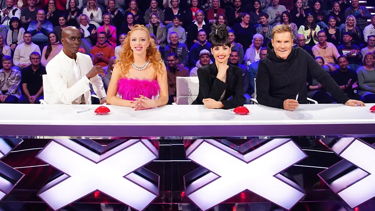 Die Jury mit (v.l.) Bruce Darnell, Anna Ermakova, Ekaterina Leonova und Dieter Bohlen.
+++ Die Verwendung des sendungsbezogenen Materials ist nur mit dem Hinweis und Verlinkung auf RTL+ gestattet. +++