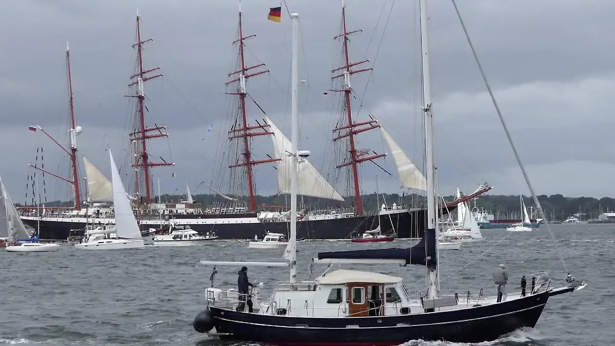 Das Besondere in diesem Jahr bei der Kieler Woche: Der internationale Markt, bei dem sich 33 Länder mit umfangreichen Programm präsentieren.