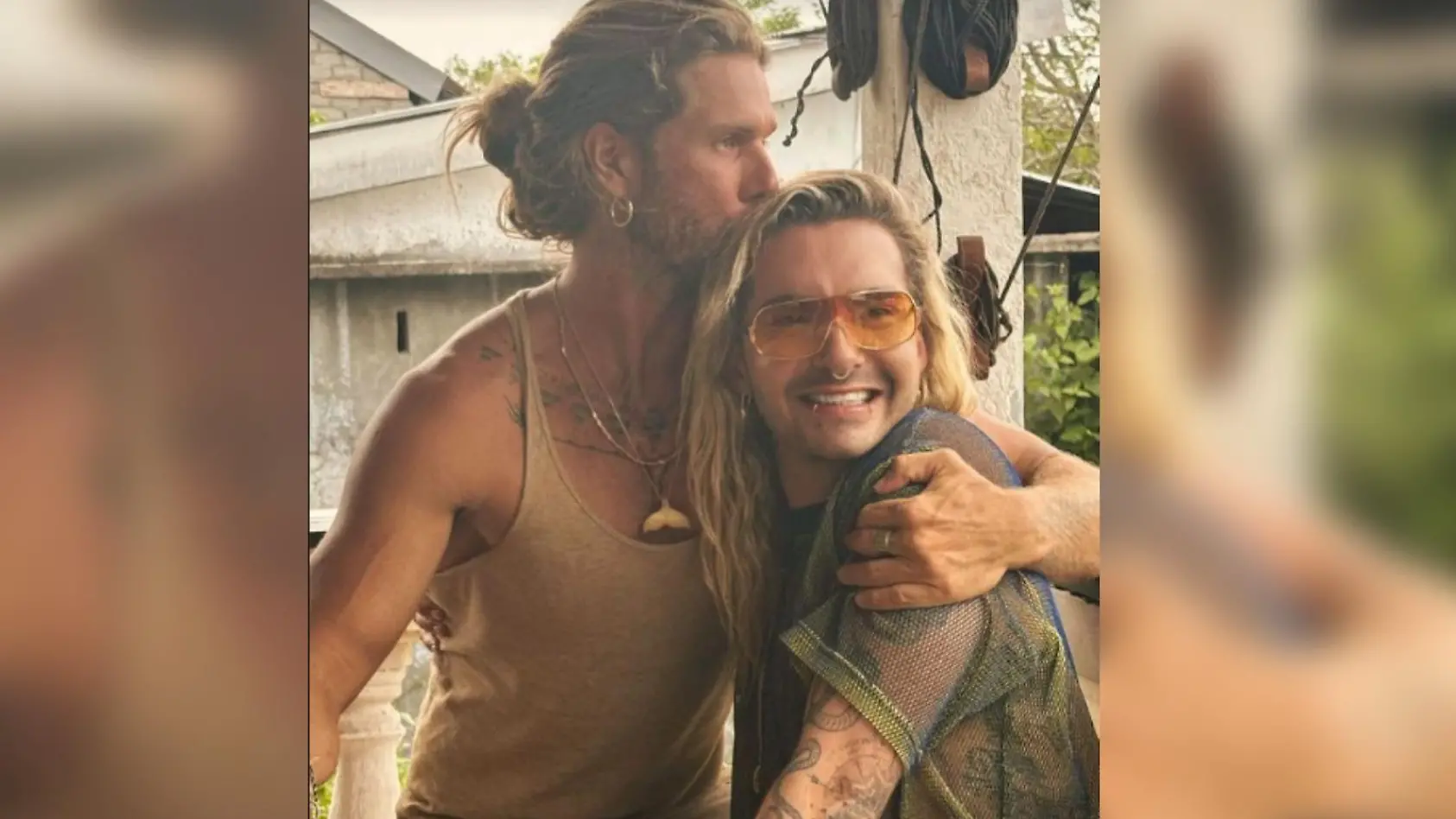 Bill Kaulitz kuschelt mit IHM auf Bali