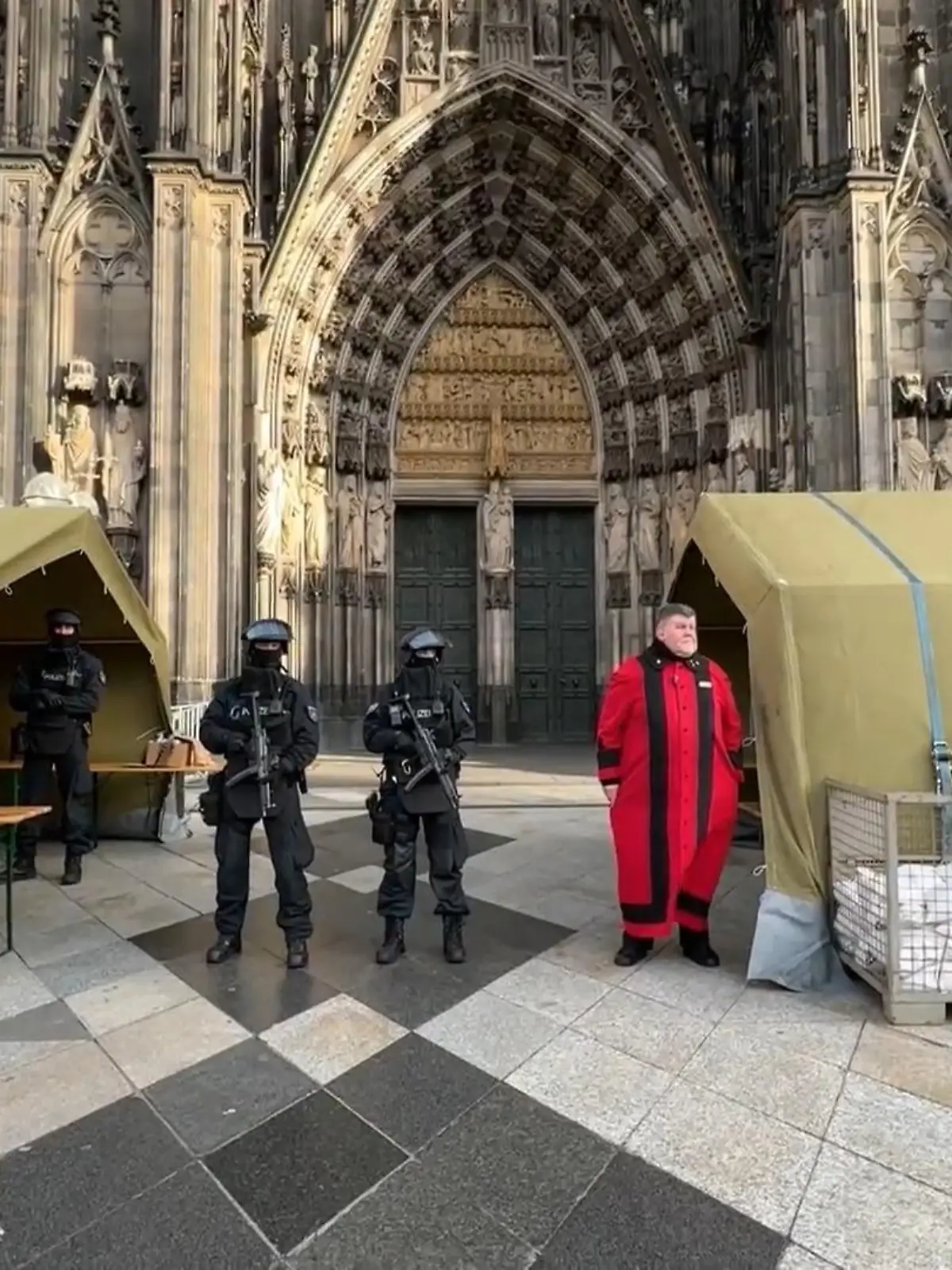 Bild zu: "Gefahr in Köln"