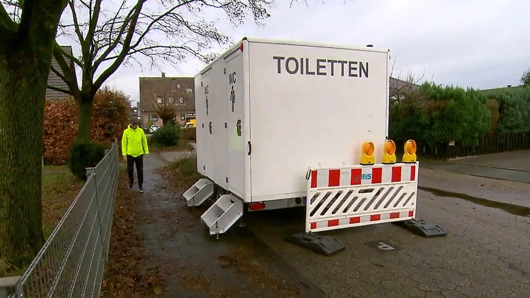 Nachbarn dürfen nicht mehr aufs Klo