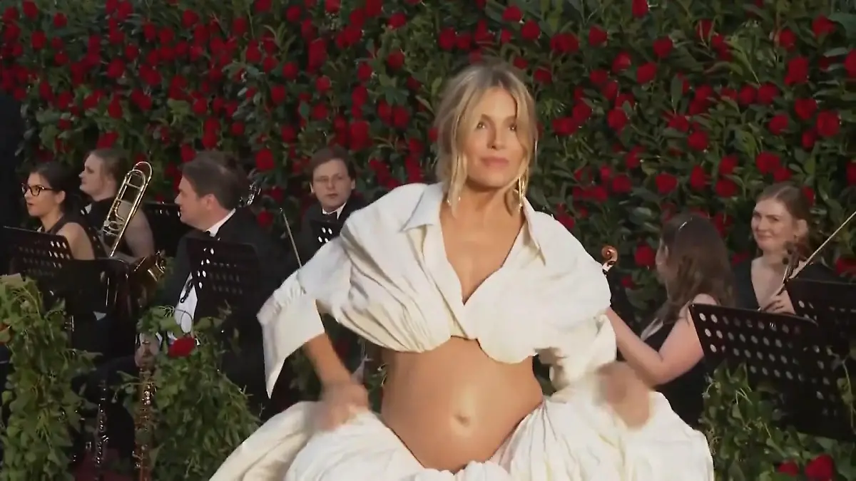 Sienna Miller ist heimlich Mama geworden Jetzt trägt sie ihr Baby VOR dem Bauch