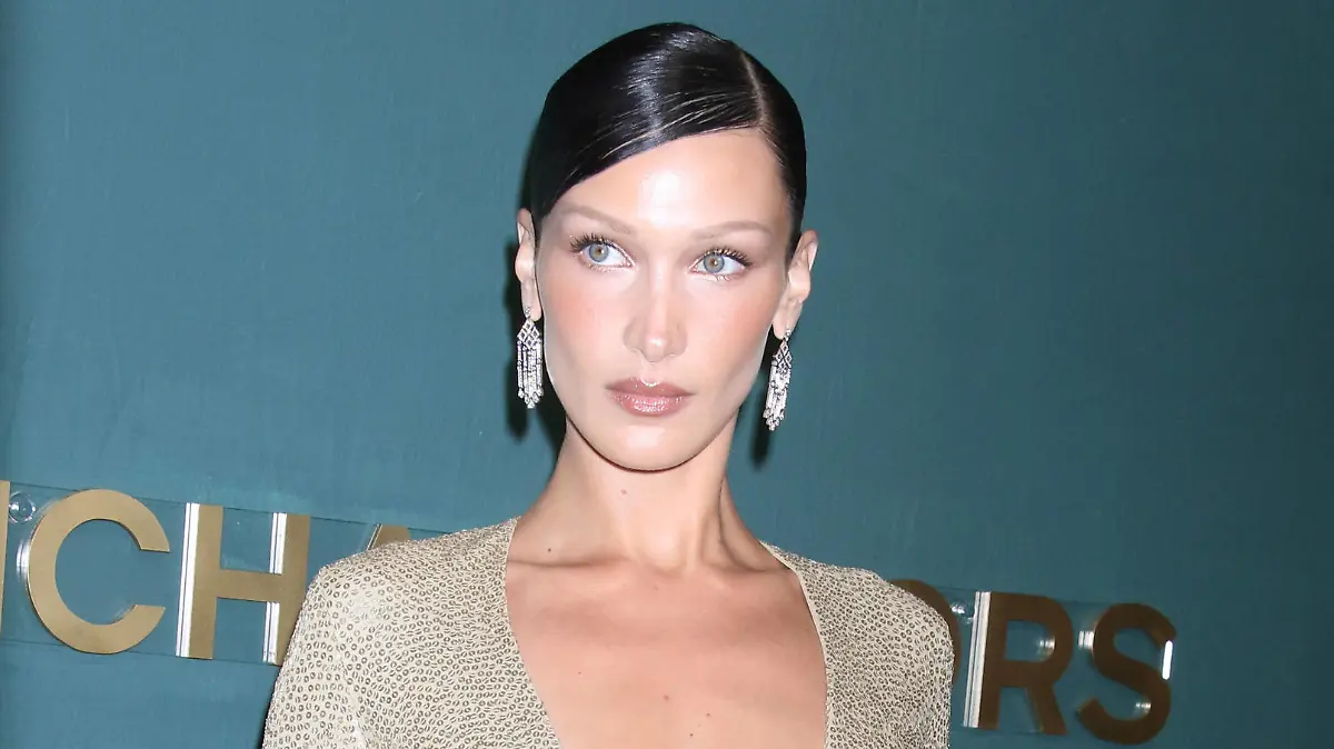  NEW YORK, NY - OCTOBER 17: Bella Hadid at the 16th annual God s Love We Deliver Golden Heart Awards at The Glasshouse on October 17, 2022 in New York City. PUBLICATIONxNOTxINxUSA Copyright: xRWx