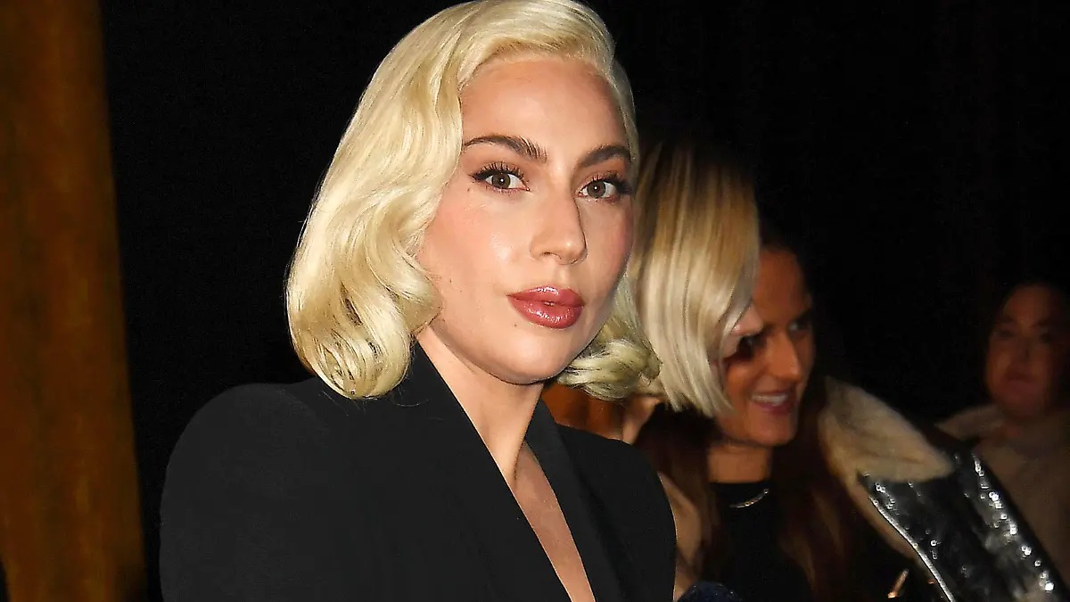 Lady Gaga bei der Maestro Film Premiere am 12.12.2023 in Los Angeles Lady Gaga & Brandley Cooper bei der Maestro Filmpremiere in Los Angeles *** Lady Gaga at the Maestro movie premiere on 12 12 2023 in Los Angeles Lady Gaga Brandley Cooper at the Maestro movie premiere in Los Angeles PUBLICATIONxINxGERxSUIxAUTxONLY