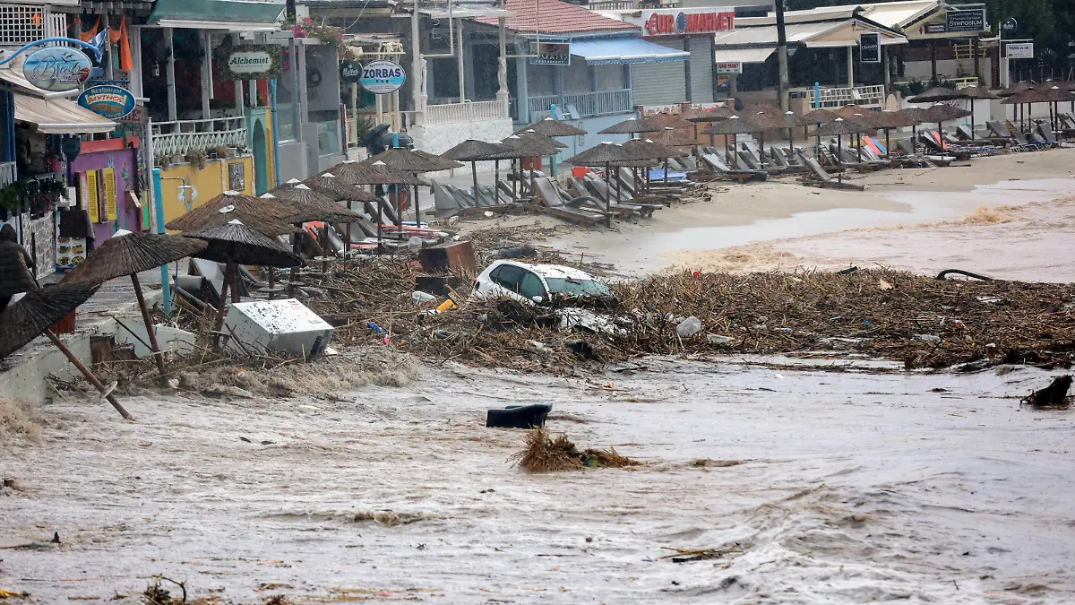  October 15, 2022, Heraklion, Crete, Greece: A man was found dead at Agia Pelagia, in the municipality of Malevizio at Heraklion, Crete, where heavy rainfall has caused extensive flooding in several areas. Heraklion, Crete Greece - ZUMAe114 20221015_zaa_e114_001 Copyright: xEurokinissix