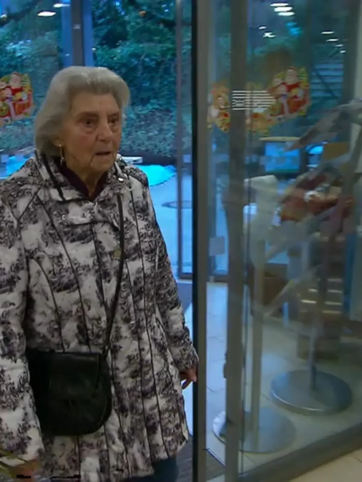 Bild zu: "95 Jahre und topfit! Und Vera arbeitet"