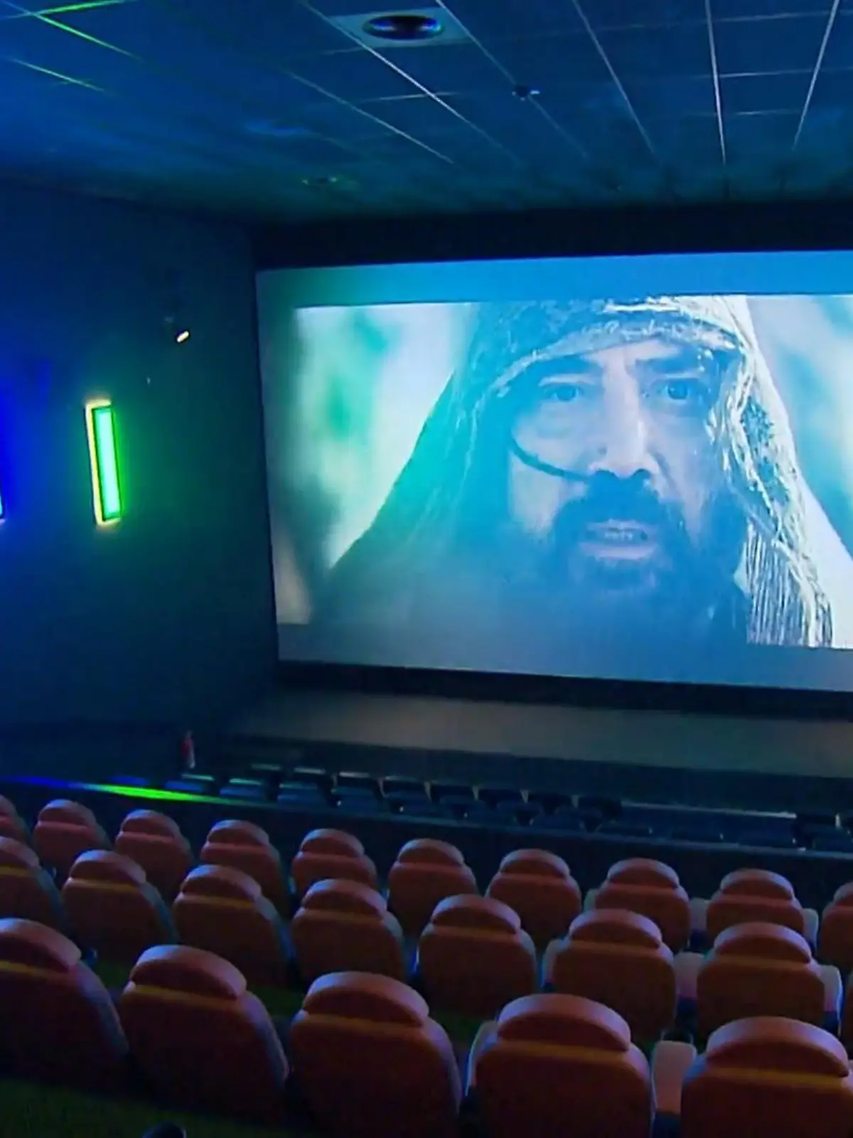 „2024 wird ein starkes Kino-Jahr werden“, heißt es vom Experten Parviz Khosrawi im RTL-Interview! Bildgewaltige Blockbuster, wie im zweiten Teil von Dune, oder auch im fünften Teil der Mad Max-Reihe warten auf die Kinobesucher. Es wird ein Jahr der Fortsetzungen, was sich auch am neuen Ghostbusters-Film zeigt, der bereits im Frühjahr in die Kinos kommen soll.