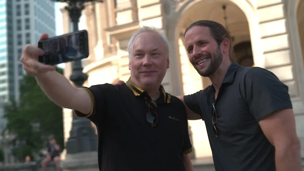 RTL-Reporter Jens Prewo und Christian Oliver bei ihrem letzten Interview im Sommer 2023.