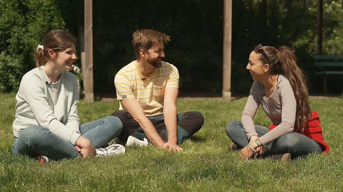 Maleen Lomberg und Dennis Kreft mit Expertin Ellen Marques
+++ Die Verwendung des sendungsbezogenen Materials ist nur mit dem Hinweis und Verlinkung auf RTL+ gestattet. +++