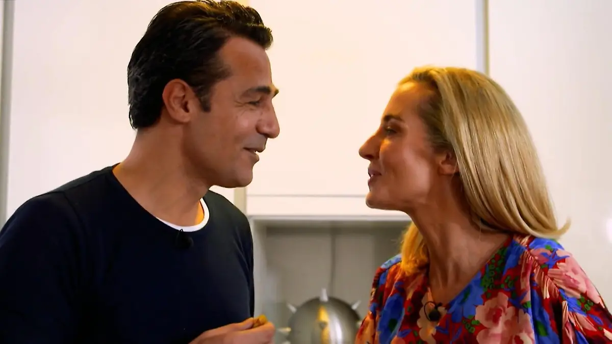 Die verbitterte Verlassene gibt sie nicht. Caroline Goddet will dem Glück ihres Ex-Mannes Erol Sander nicht im Wege stehen.