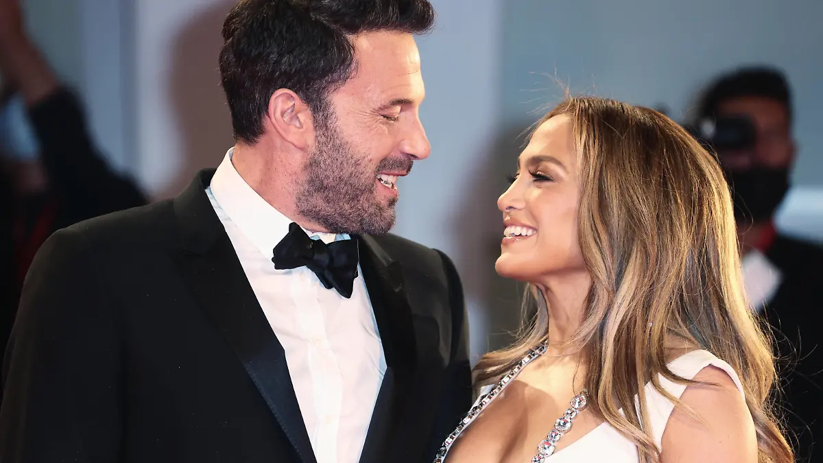 The Last Duel Red Carpet - - The 78th Venice International Film Festival Ben Affleck, Jennifer Lopez attend the red carpet of the movie The Last Duel during the 78th Venice International Film Festival on September 10, 2021 in Venice, Italy. Venice Italy chinellato-thelastd210911_npIoL PUBLICATIONxNOTxINxFRA Copyright: xMatteoxChinellatox